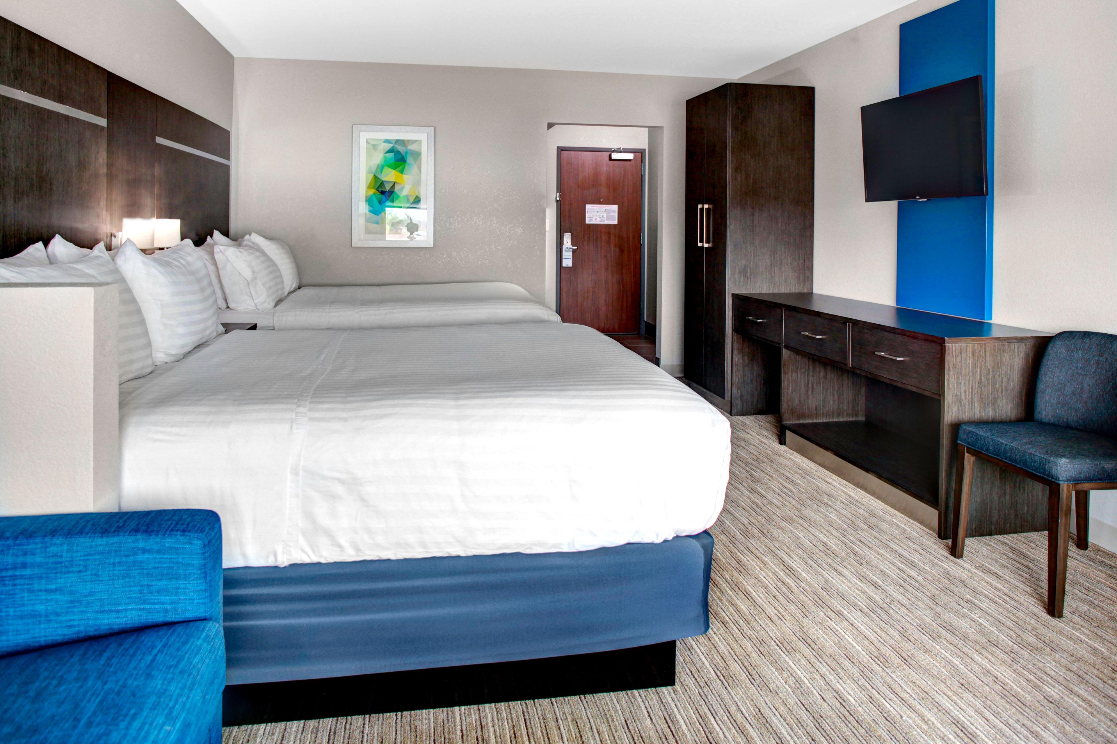 Express & By Ihg Hotel 3*